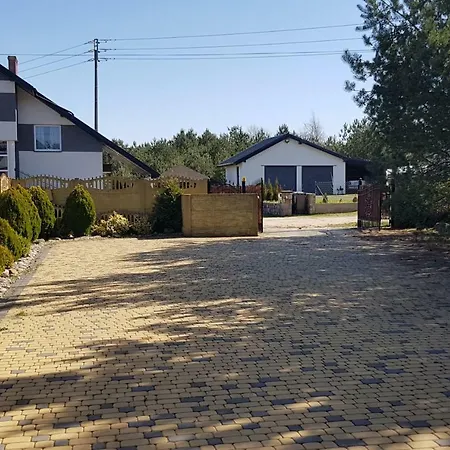 Willa Na Cichej Leśniewo