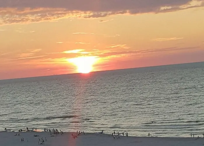 Na Cichej Lesniewo Villa *